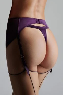 Maison Close Porte-Jarretelles - Villa Satine -Séduction Raffinée Lingerie 561116 villa satine violet dounia 0408