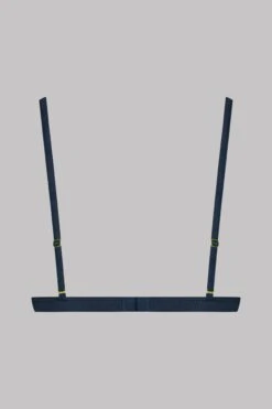 Maison Close Soutien-gorge Triangle - La Femme Amazone 11 Maison Close Soutien-gorge Triangle - La Femme Amazone -Séduction Raffinée Lingerie Bra La Femme Amazone Grey 608874 4 0ffbd555 8594 4a14 a8f1 203905b0b890