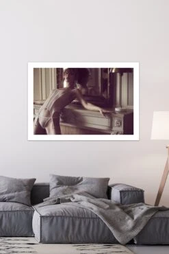 Maison Close Série L’Amoureuse - Justine Hôtel Particulier, Paris 3. -Séduction Raffinée Lingerie shutterstock 1889335498 montage3